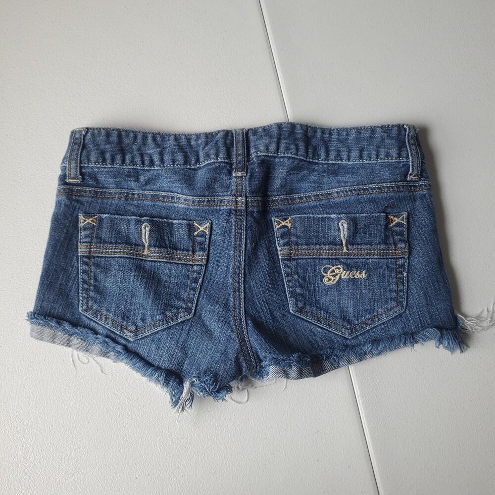 Y2K Guess Micro Shorts Womens 27 Blue Denim Cutoff Low Rise Frayed Hem Floral - Picture 3 of 9